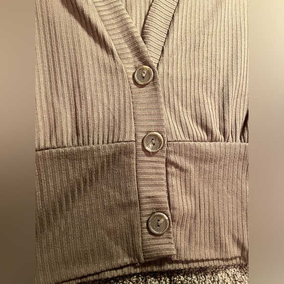 Forever 21 Cardigan in Size XS - Picture 3 of 7